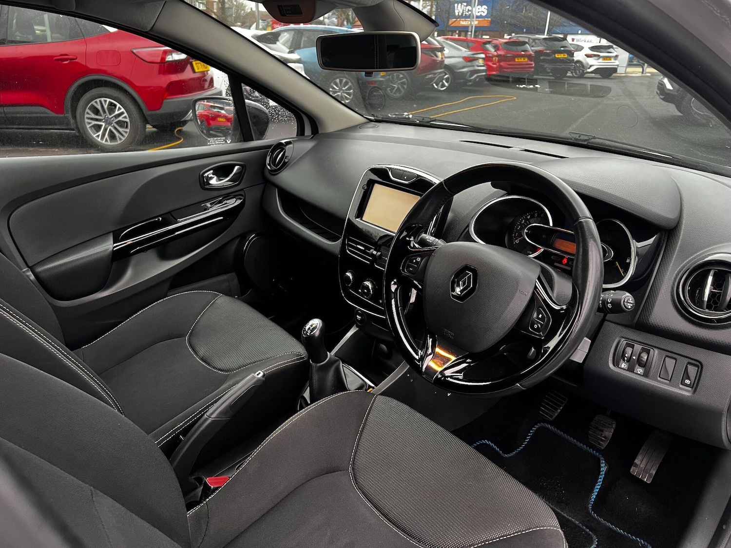 Used Renault Clio for sale - 77344673: Photo 11