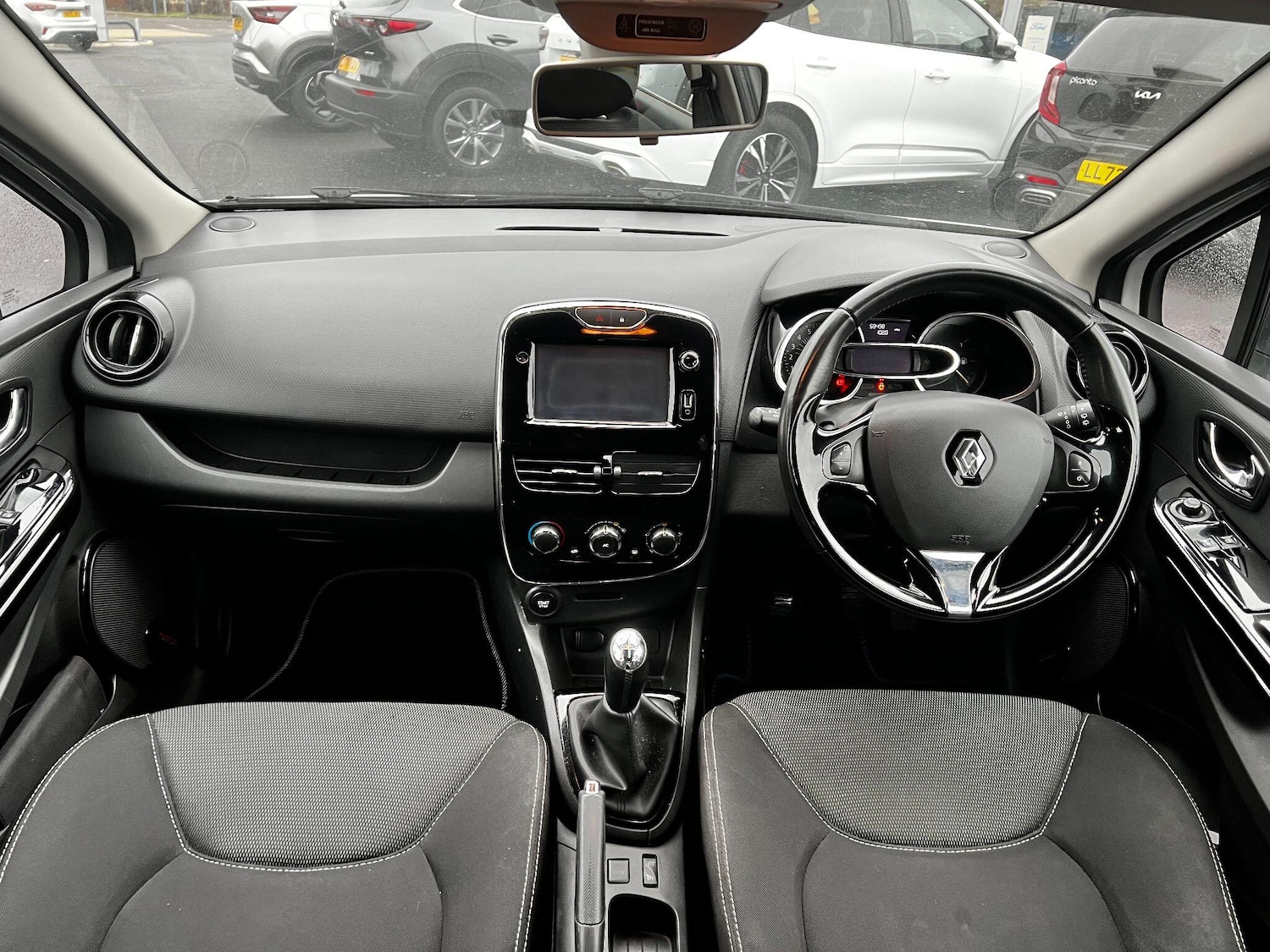 Used Renault Clio for sale - 77344673: Photo 12
