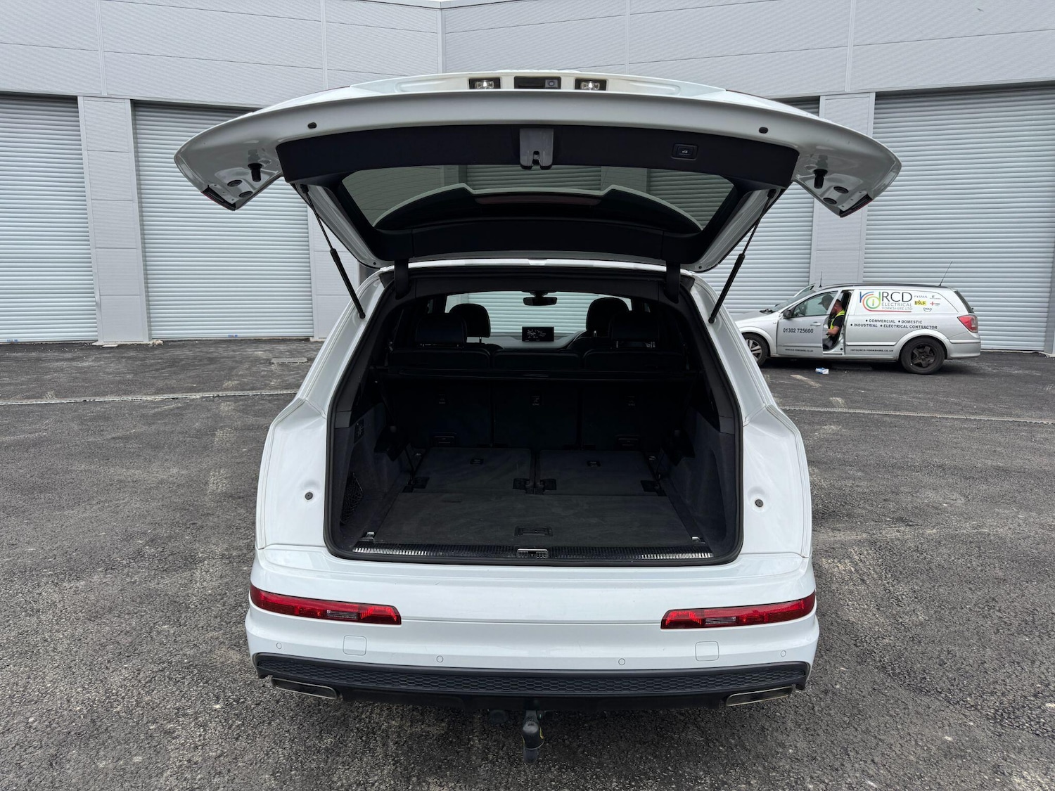 Vehicle 33