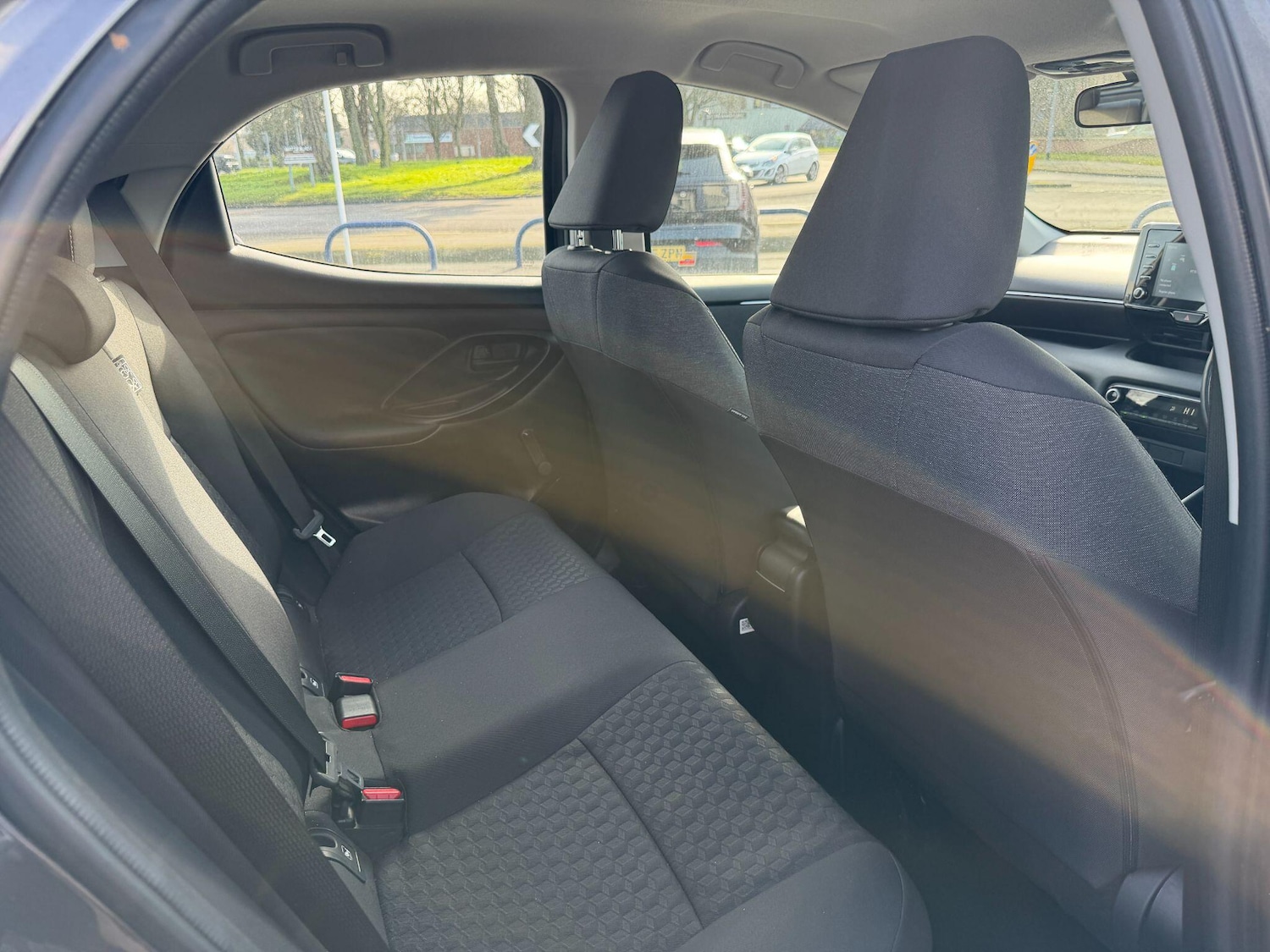 Used Toyota Yaris 2022 for sale - 77671266: Photo 18