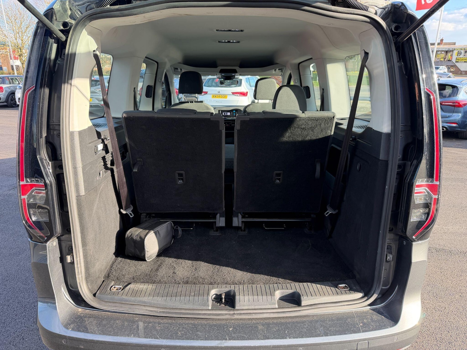 Used Volkswagen Caddy Maxi 2022 for sale - 77908914: Photo 9