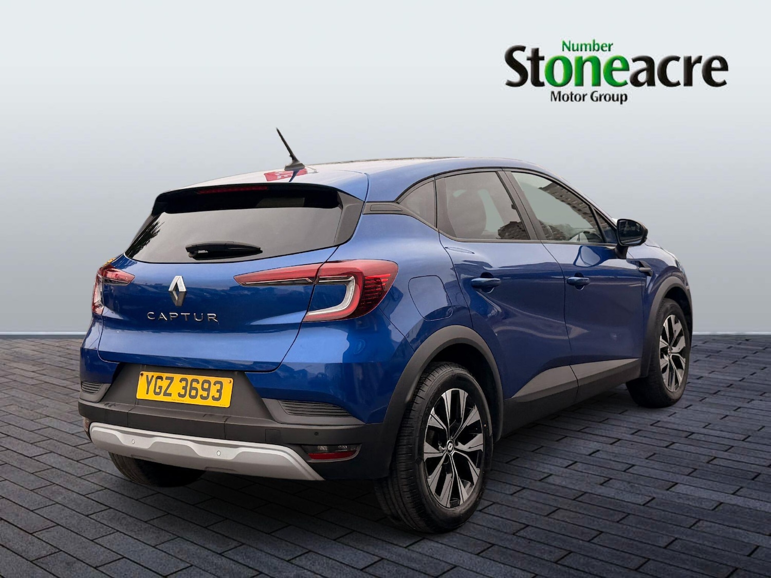 Used Renault Captur 2023 for sale - 78100774: Photo 3