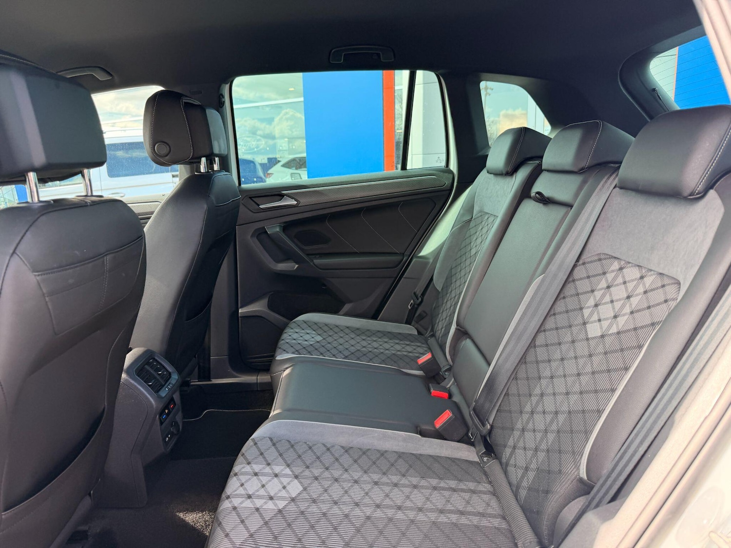 Used Volkswagen Tiguan for sale - 78157162: Photo 25