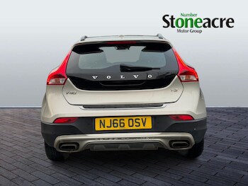 Used Volvo V40 2016 for sale - 76976497: Photo