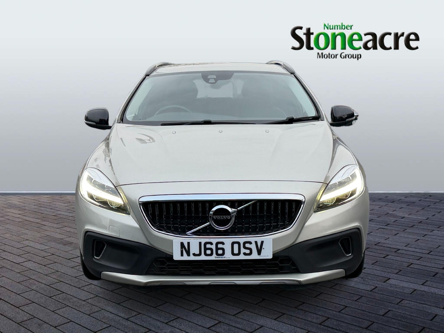 Used Volvo V40 Cross Country 2016 for sale - 76976497: Photo 8