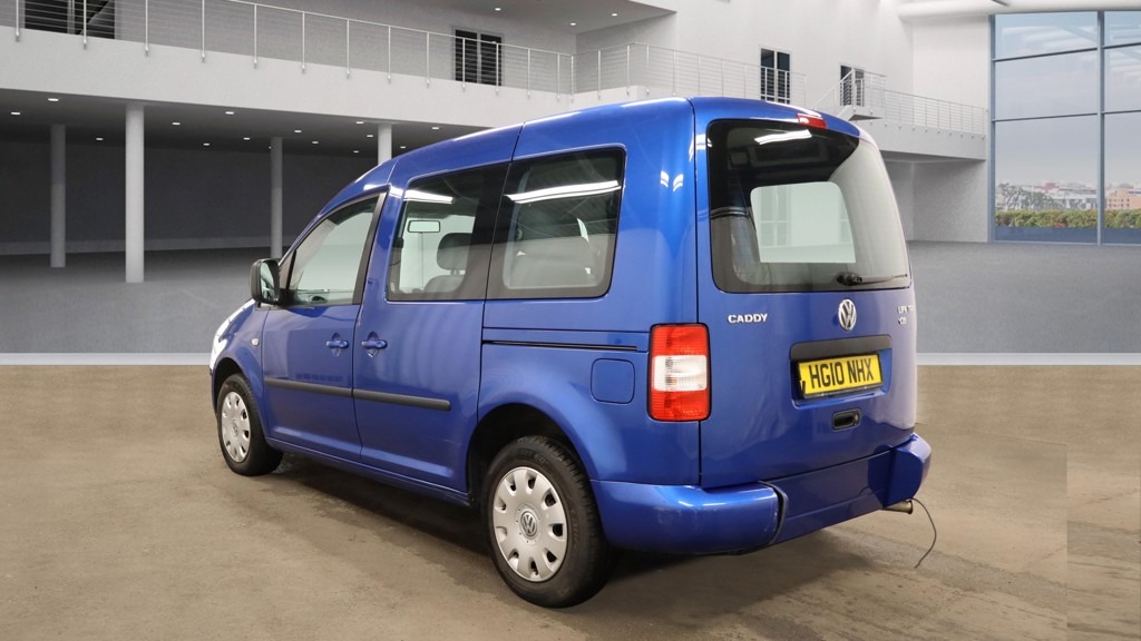 Used Volkswagen Caddy Maxi Life 2010 for sale - 78010896: Photo 3