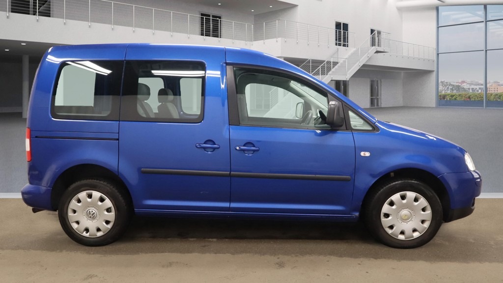 Used Volkswagen Caddy Maxi Life 2010 for sale - 78010896: Photo 5