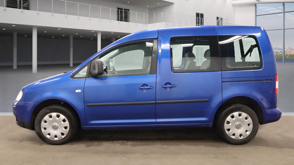 Used Volkswagen Caddy Maxi Life 2010 for sale - 78010896: Photo 6