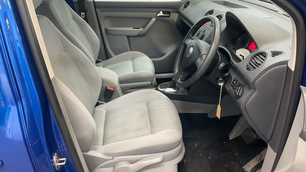 Used Volkswagen Caddy Maxi Life 2010 for sale - 78010896: Photo 9