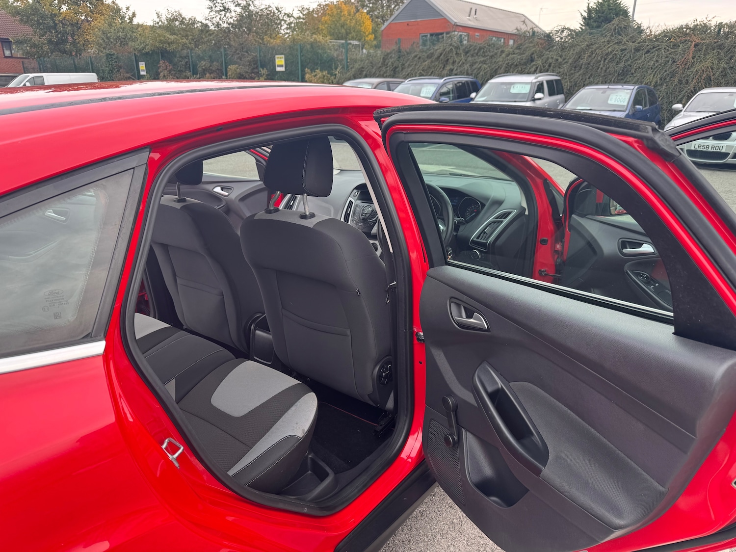 Used Ford Focus 2012 for sale - 76416535: Photo 18