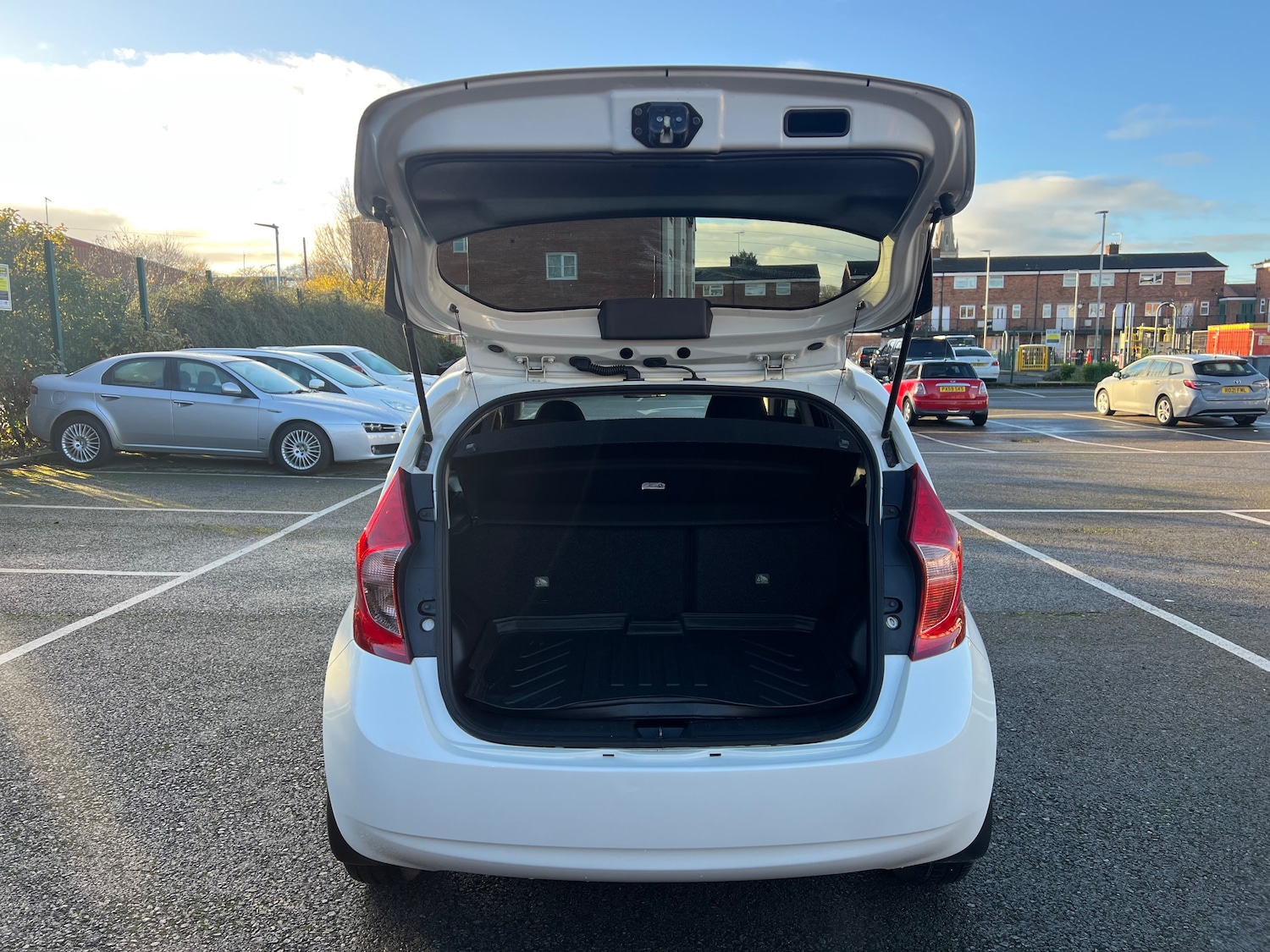 Used Nissan Note 2014 for sale - 76706707: Photo 9