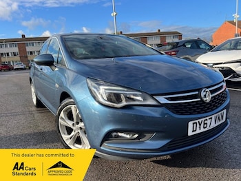 Used Vauxhall Astra 2017 for sale - 76416559: Photo