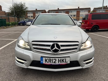 Used Mercedes-Benz C-Class 2012 for sale - 75639193: Photo 3