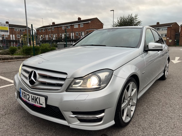 Used Mercedes-Benz C-Class 2012 for sale - 75639193: Photo 4