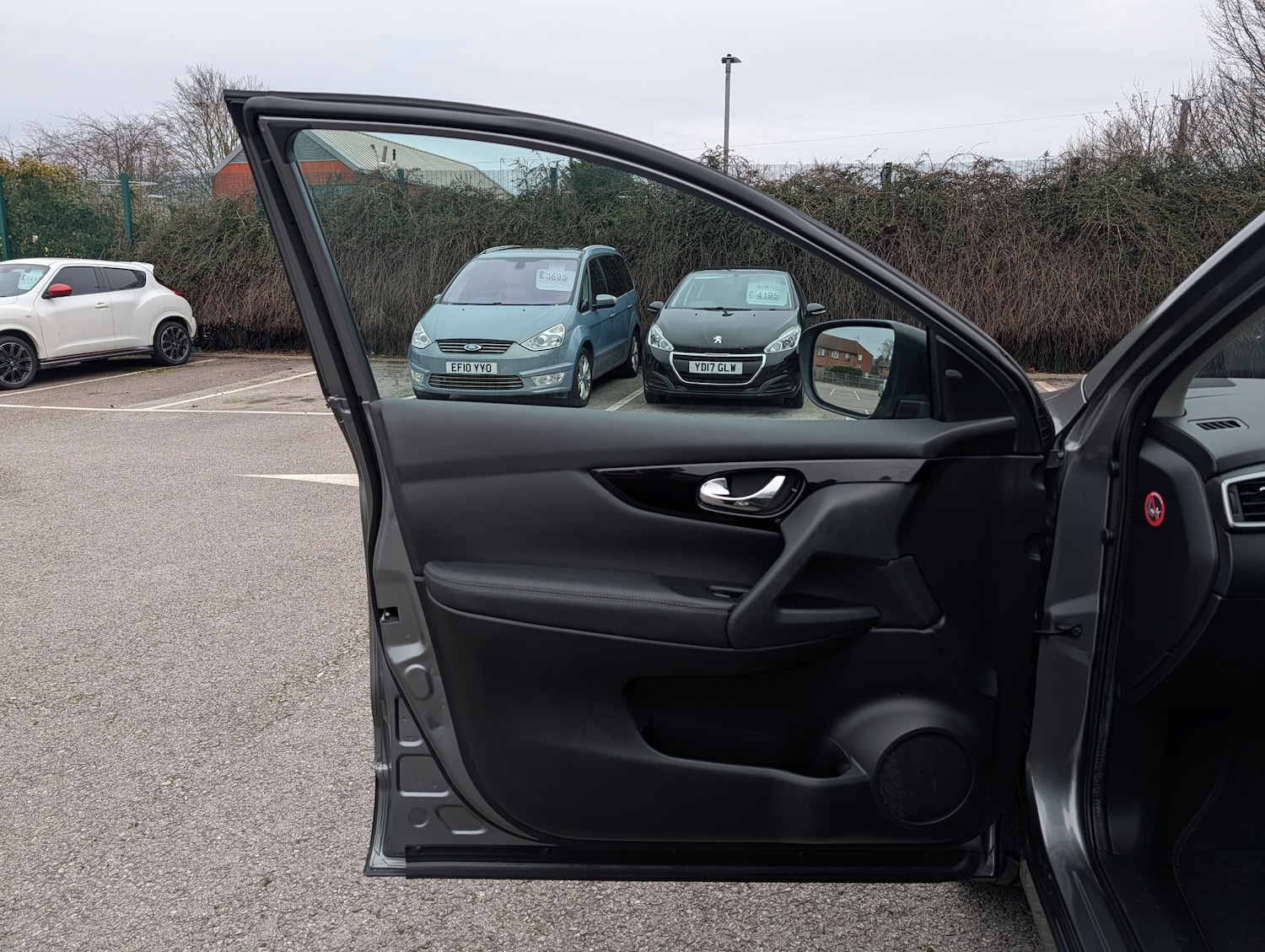 Used Nissan Qashqai 2017 for sale - 77639470: Photo 19