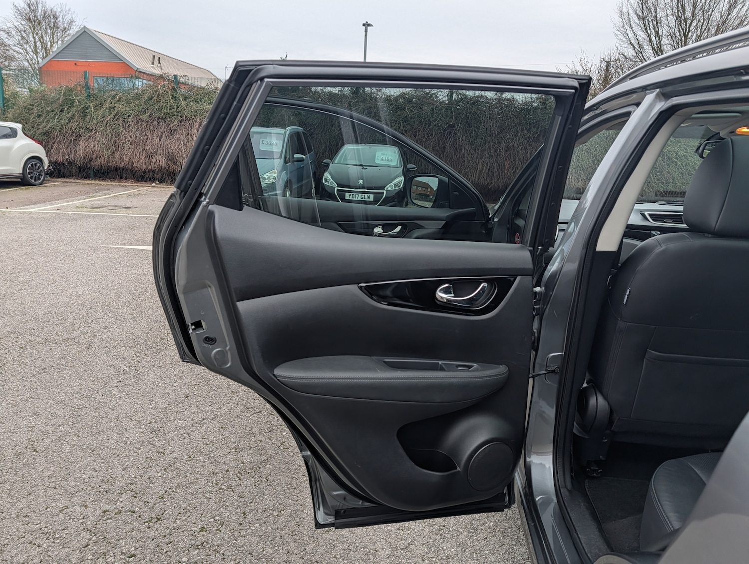 Used Nissan Qashqai 2017 for sale - 77639470: Photo 22