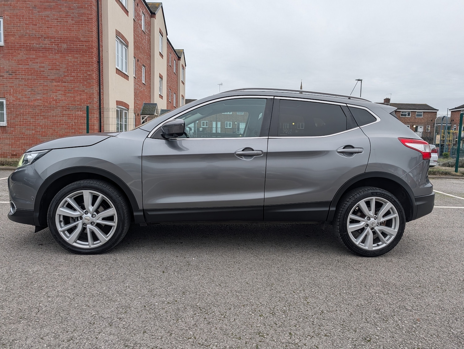 Used Nissan Qashqai 2017 for sale - 77639470: Photo 5