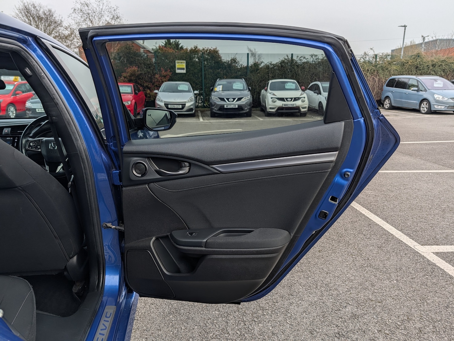 Used Honda Civic 2018 for sale - 78011893: Photo 30