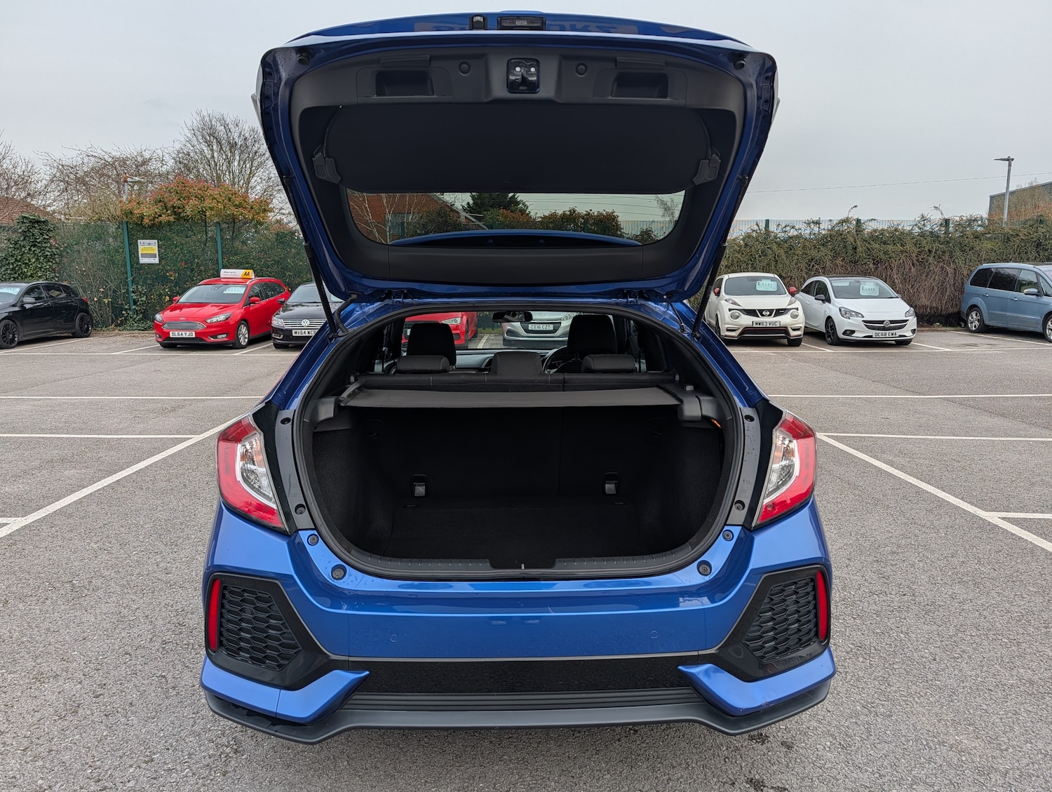 Used Honda Civic 2018 for sale - 78011893: Photo 9