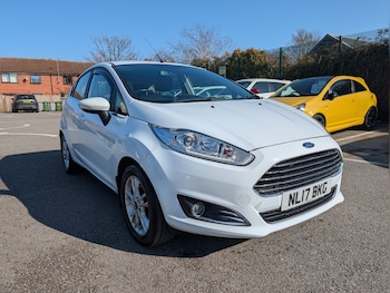 Used Ford Fiesta 2017 for sale - 77701500: Photo