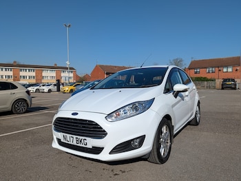 Used Ford Fiesta 2017 for sale - 77701500: Photo