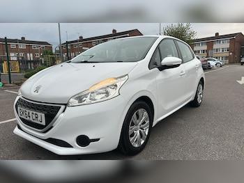Used Peugeot 208 2014 for sale - 78466422: Photo