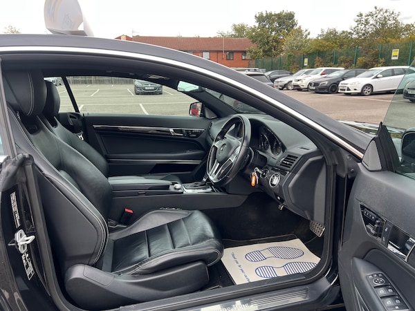Used Mercedes-Benz E-Class 2011 for sale - 76171035: Photo 12