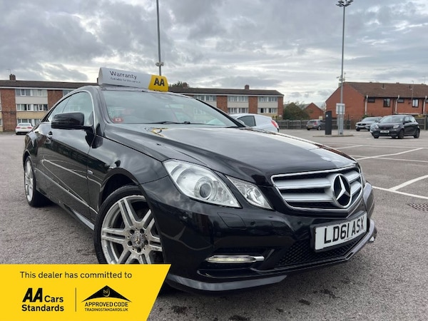 Used Mercedes-Benz E-Class 2011 for sale - 76171035: Photo 1