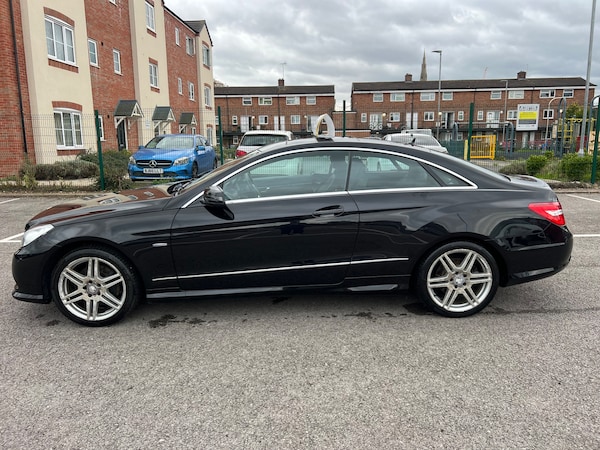 Used Mercedes-Benz E-Class 2011 for sale - 76171035: Photo 5
