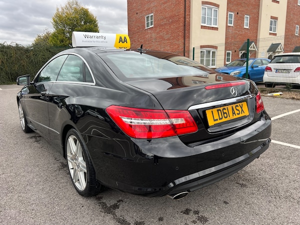 Used Mercedes-Benz E-Class 2011 for sale - 76171035: Photo 6