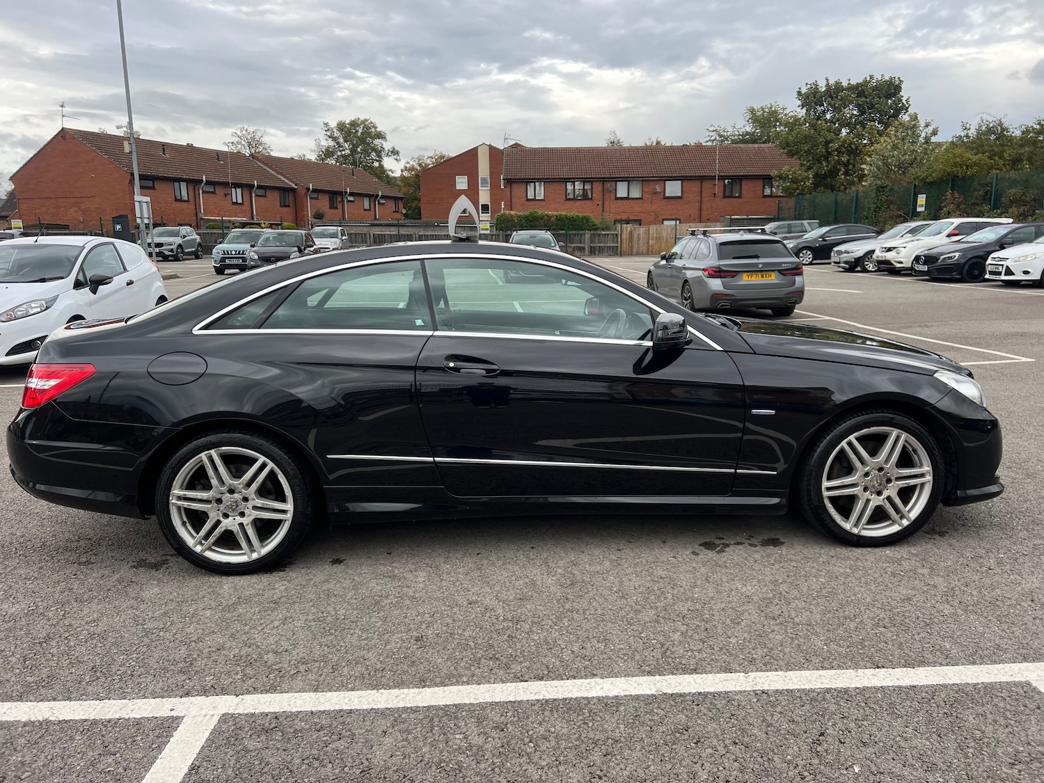 Used Mercedes-Benz E Class 2011 for sale - 76416538: Photo 11