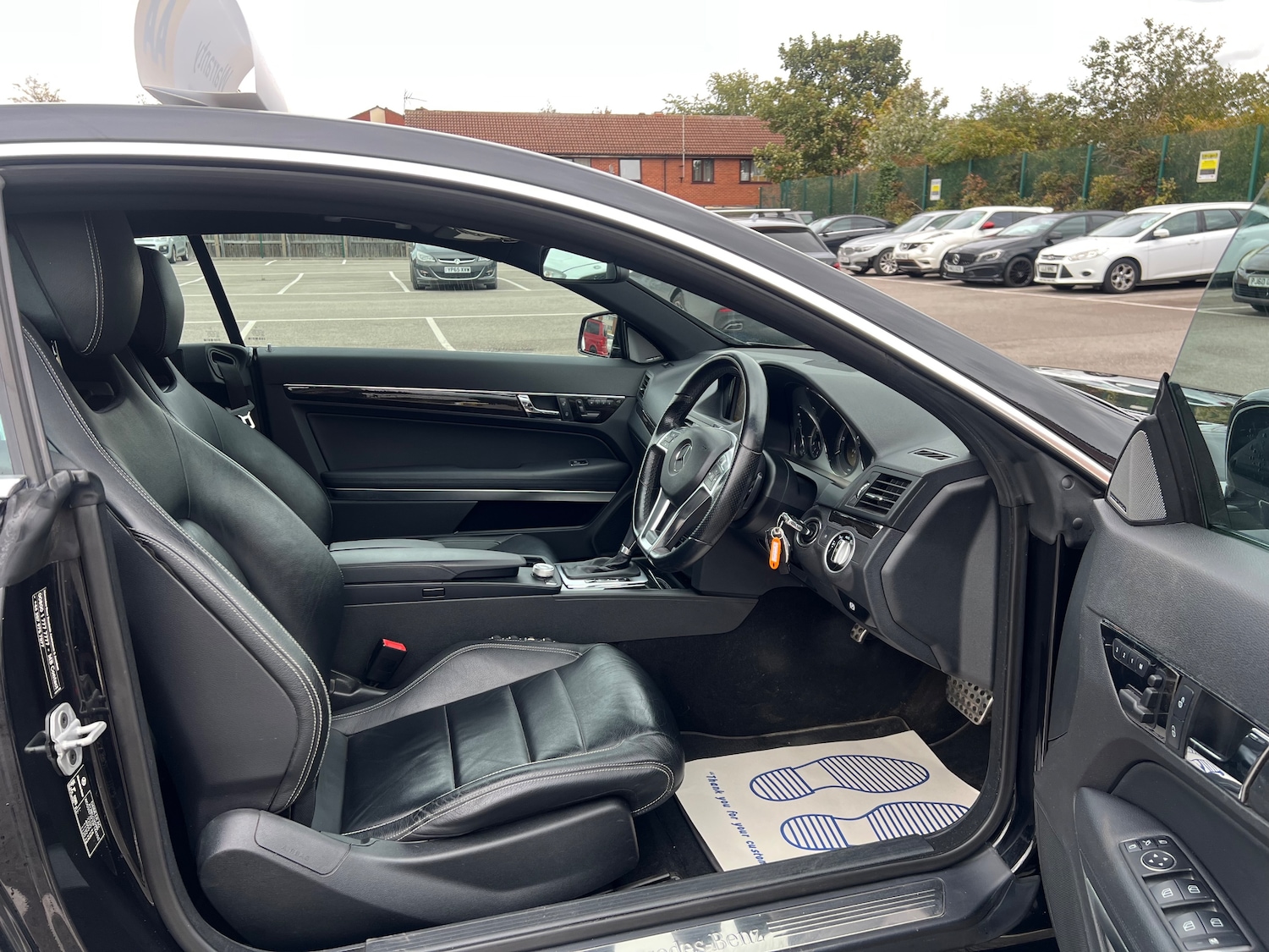 Used Mercedes-Benz E Class 2011 for sale - 76416538: Photo 12