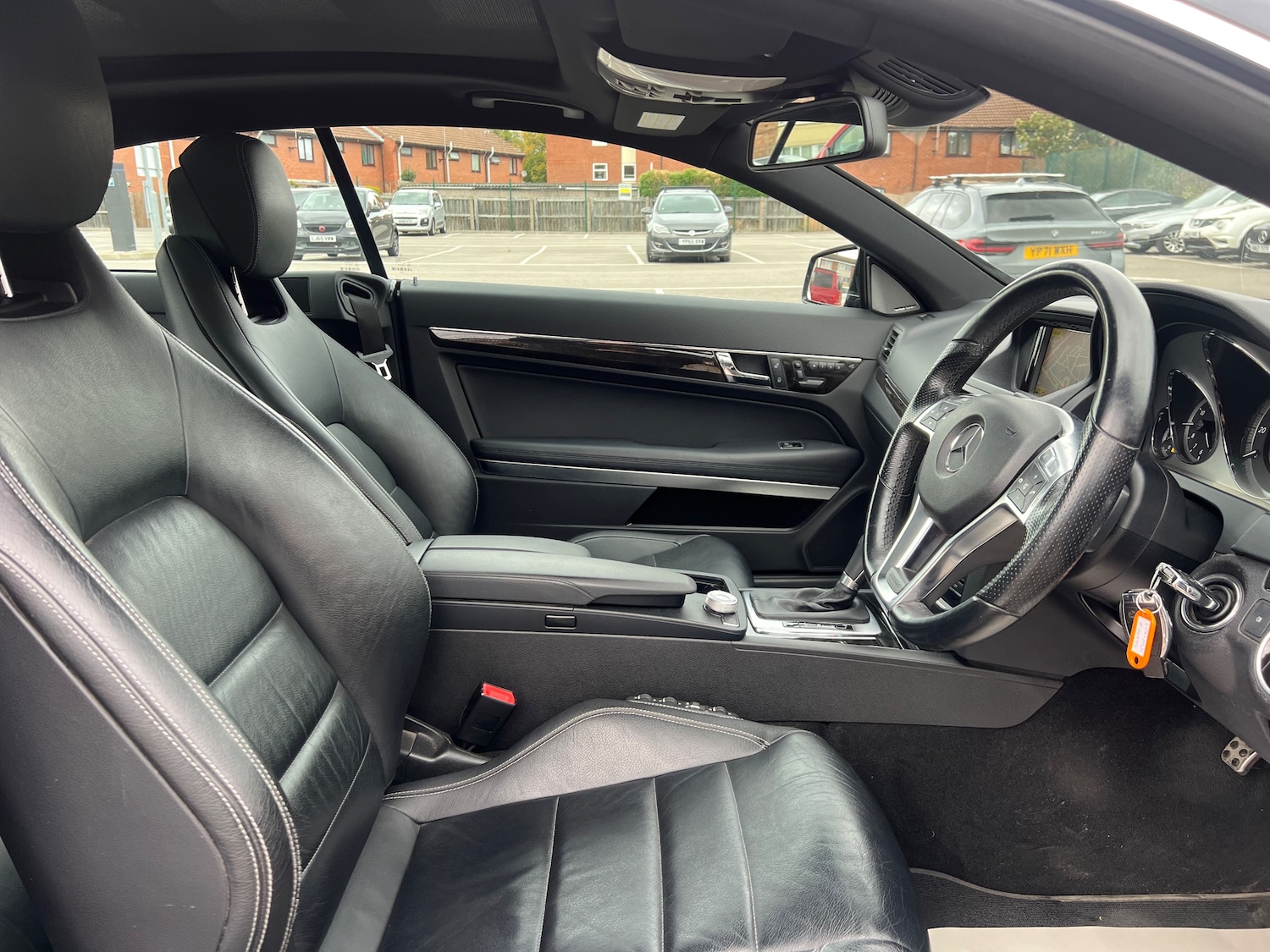 Used Mercedes-Benz E Class 2011 for sale - 76416538: Photo 13