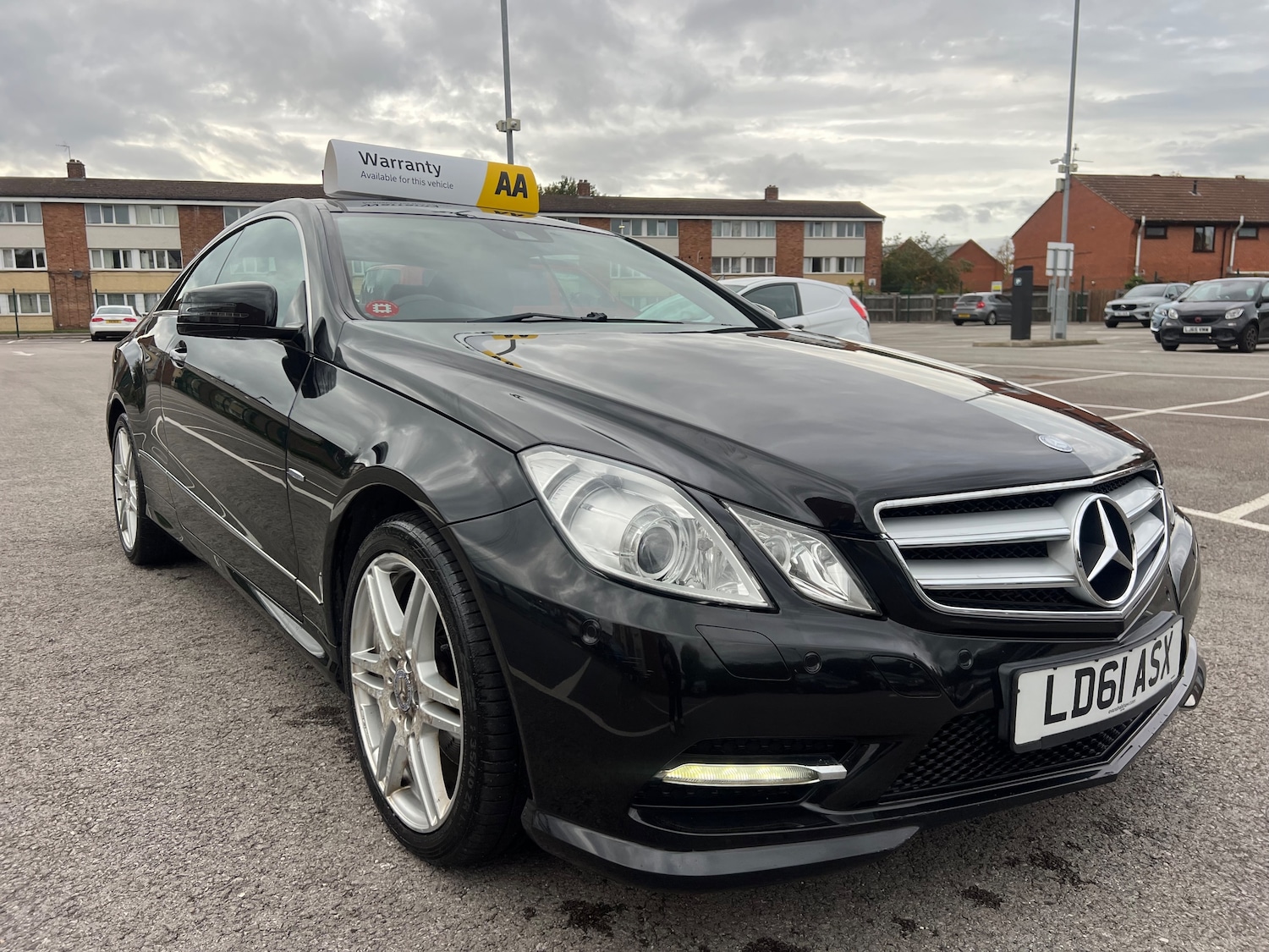 Used Mercedes-Benz E Class 2011 for sale - 76416538: Photo 2