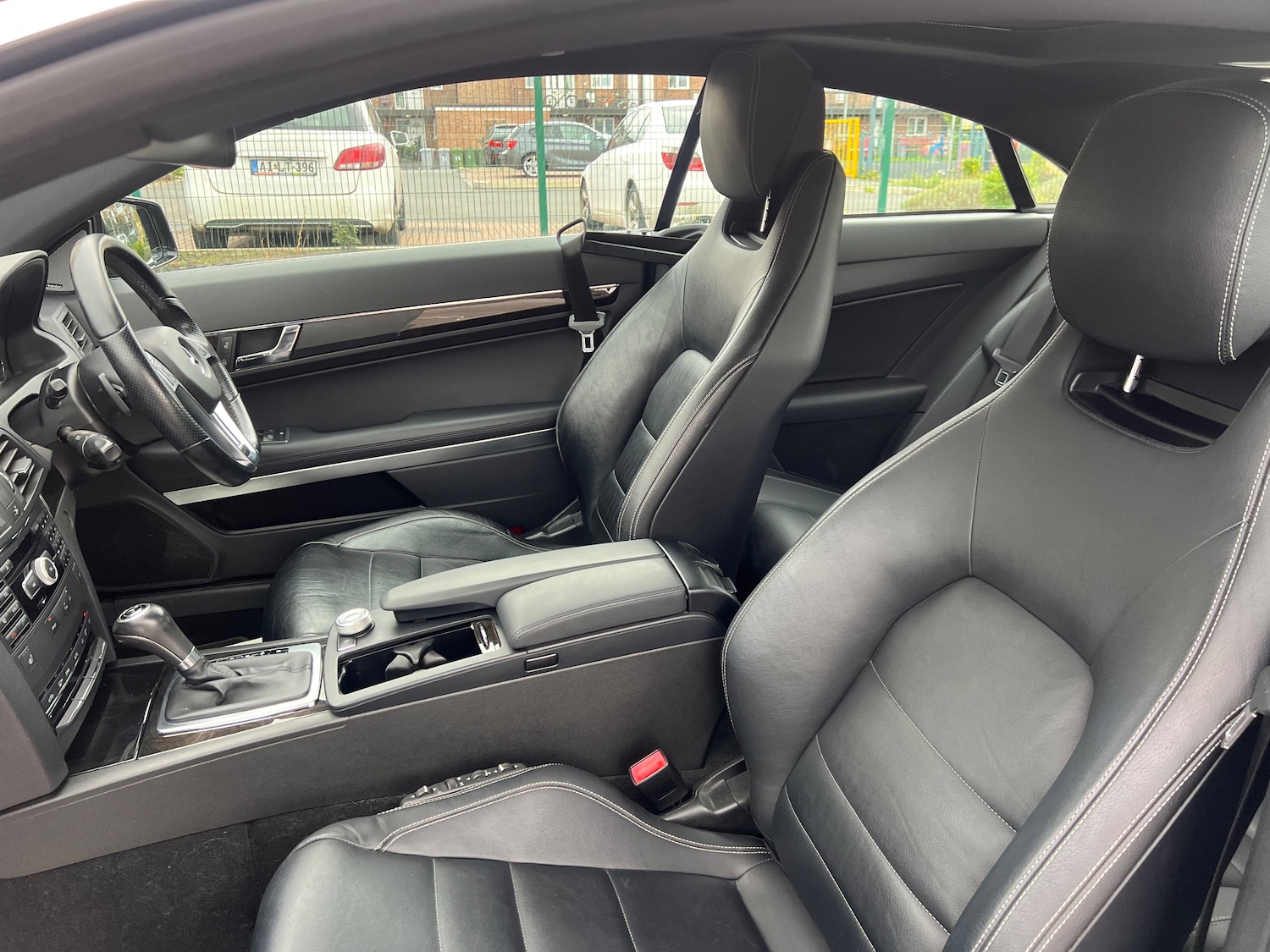 Used Mercedes-Benz E Class 2011 for sale - 76416538: Photo 21