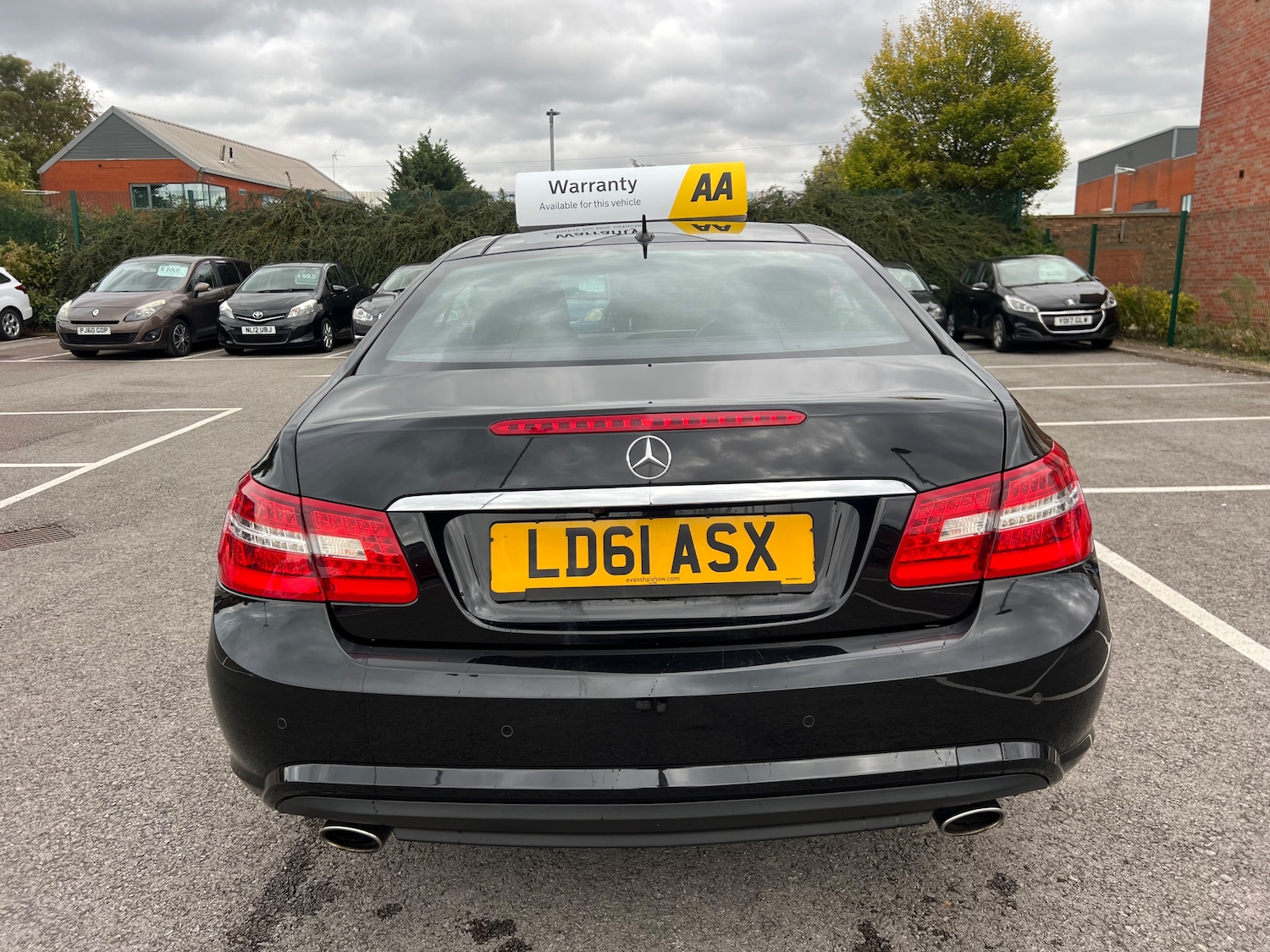 Used Mercedes-Benz E Class 2011 for sale - 76416538: Photo 7