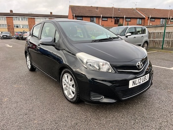 Used Toyota Yaris 2012 for sale - 75639188: Photo