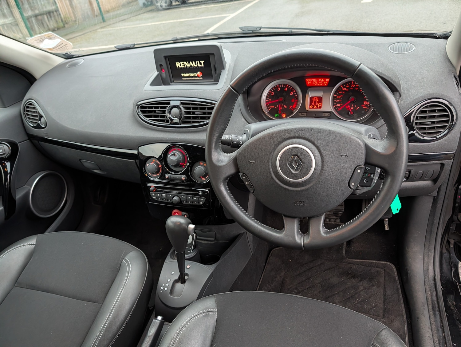 Used Renault Clio 2012 for sale - 77620395: Photo 13