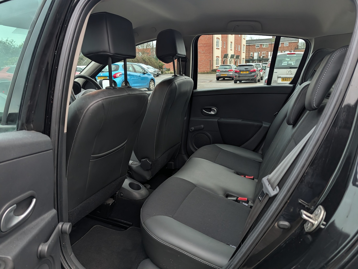 Used Renault Clio 2012 for sale - 77620395: Photo 20