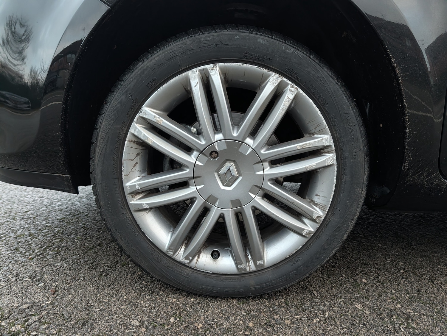 Used Renault Clio 2012 for sale - 77620395: Photo 23