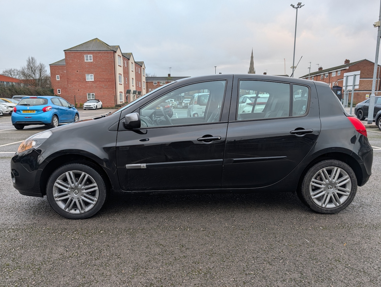 Used Renault Clio 2012 for sale - 77620395: Photo 5