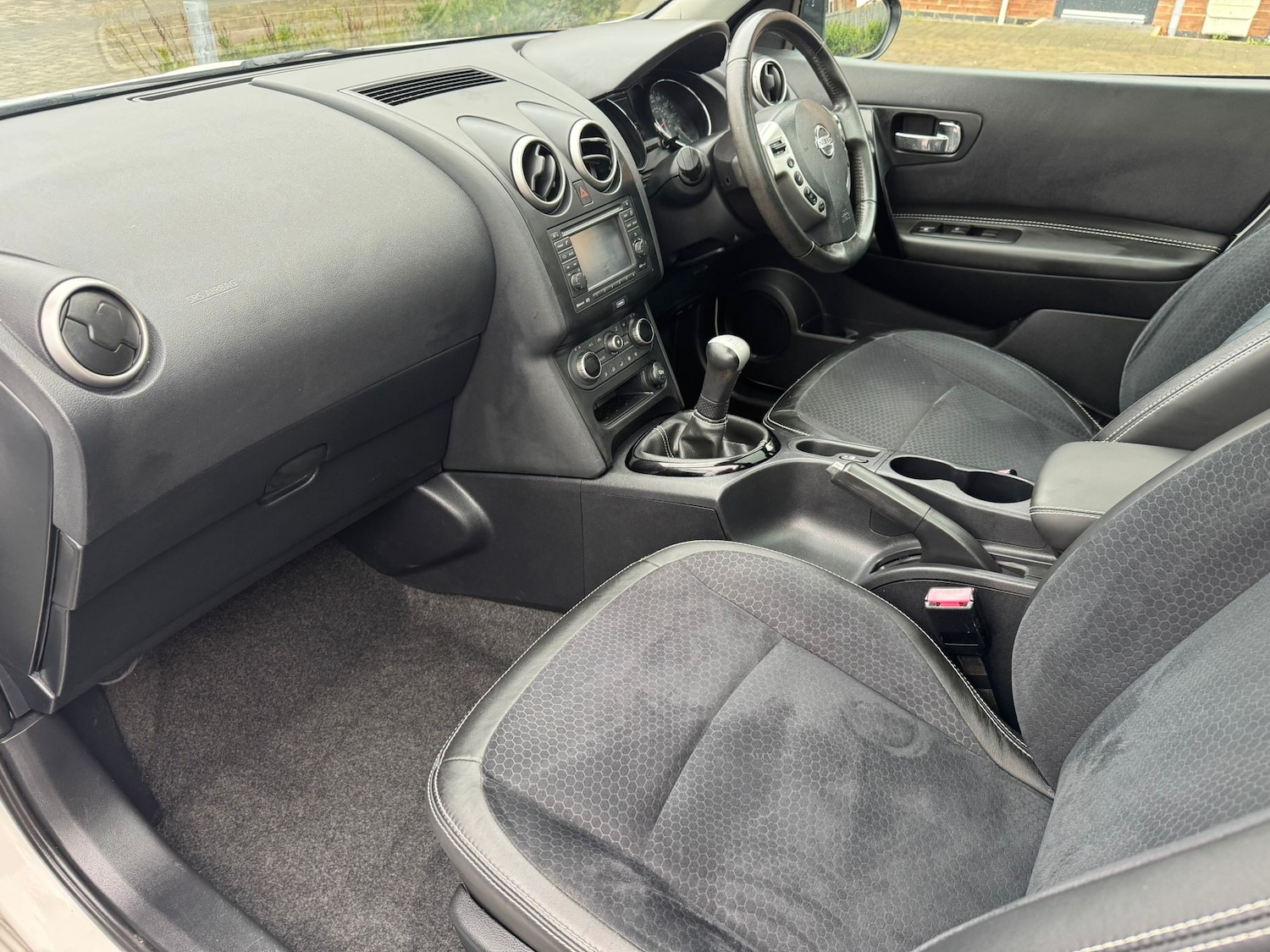 Used Nissan Qashqai 2013 for sale - 77100929: Photo 11