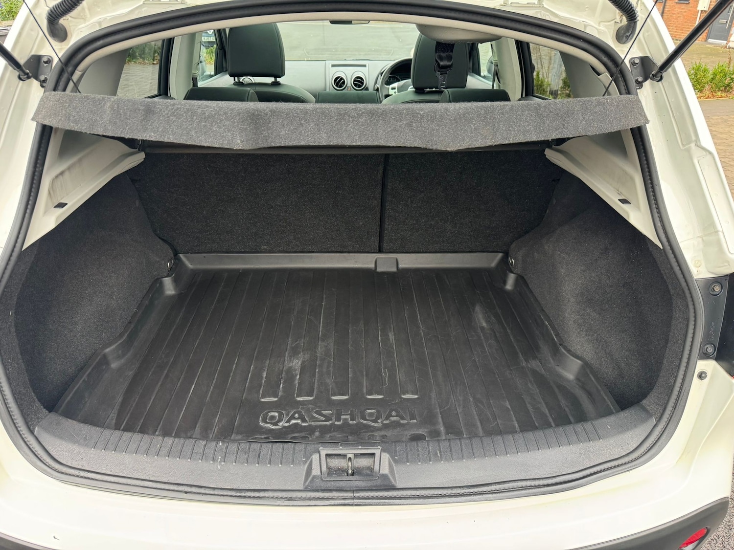 Used Nissan Qashqai 2013 for sale - 77100929: Photo 14