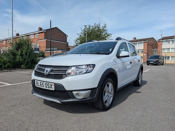 Used Dacia Sandero Stepway 2016 for sale - 78980846: Photo
