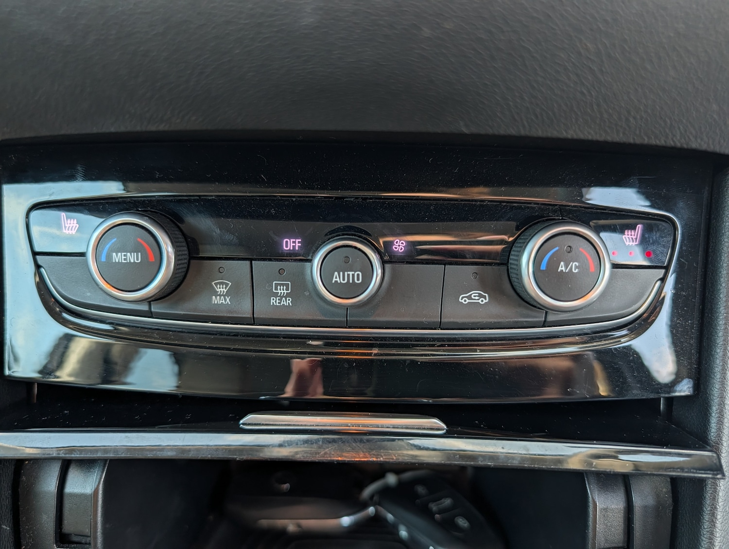 Used Vauxhall Grandland X 2018 for sale - 77122676: Photo 21