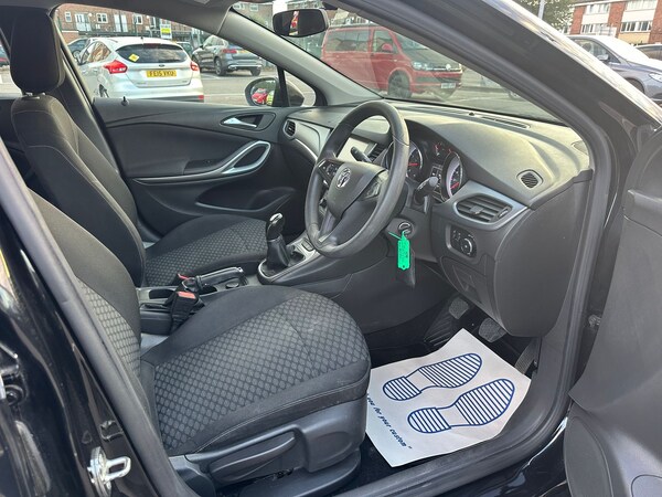 Used Vauxhall Astra 2017 for sale - 75440460: Photo 11