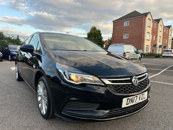 Used Vauxhall Astra 2017 for sale - 75440460: Photo
