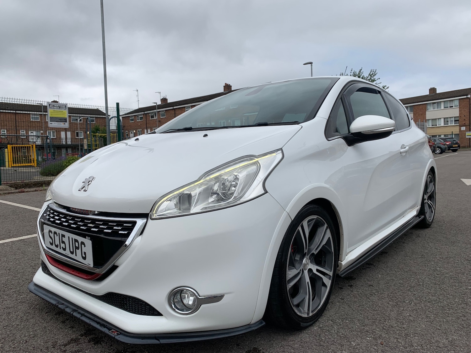 Used Peugeot 208 2015 for sale - 76416566: Photo 4