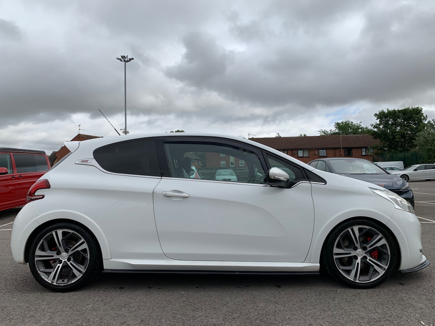 Used Peugeot 208 2015 for sale - 76416566: Photo 9