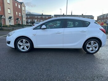 Used Vauxhall Astra 2015 for sale - 77152725: Photo